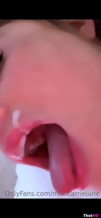 Misscarriejune Facial Cumshot with her BF – Onlyfans Sextape